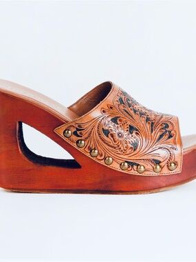 Myra bag-Loyal West Desert Wanderer
Sandals Hand Tooled Wedge Sandal - Women